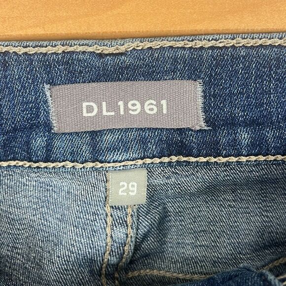 DL1961 Mara Straight mid rise instasculpt ankle jean - Picture 3 of 8